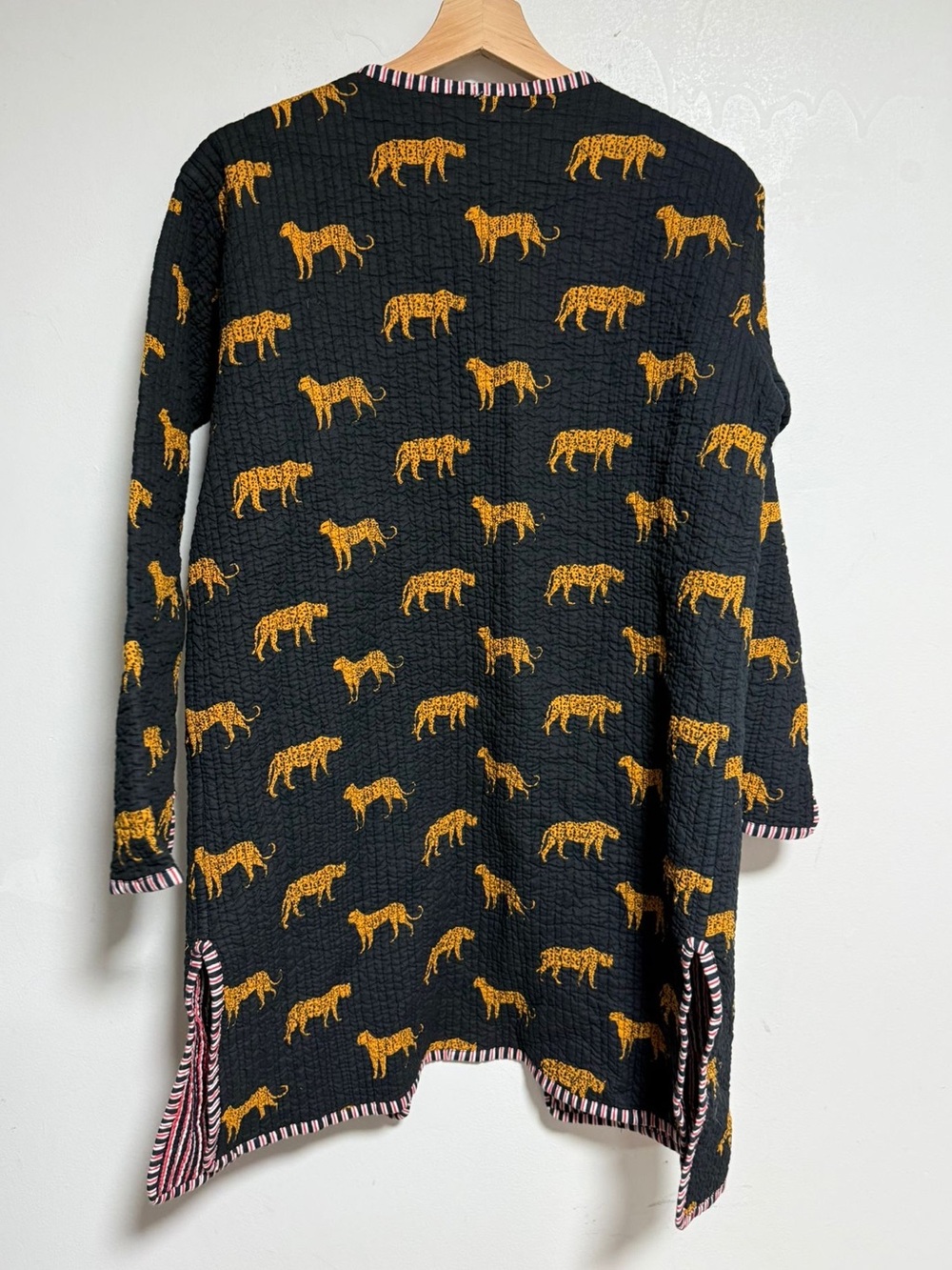 Reversible Quilted Leopard Print & Stripe Jacket/Cardigan – Approx. Women’s M - Picture 6 of 10